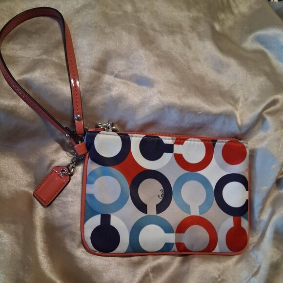 NWT Coach Madsion Op Art Satin Multi Color Wristlet - Picture 1 of 5